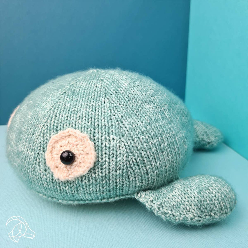 Willy Whale Knitting Kit