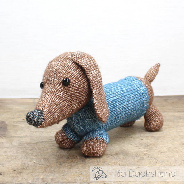 Ria Dachsund Knitting Kit