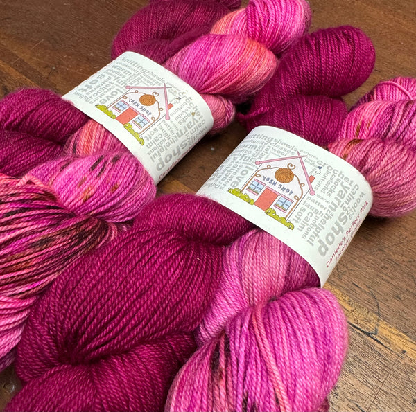 Go Go Dynamo Stephen West MKAL Kit - Smooshy with Cashmere - Danielle's Perfect Pink